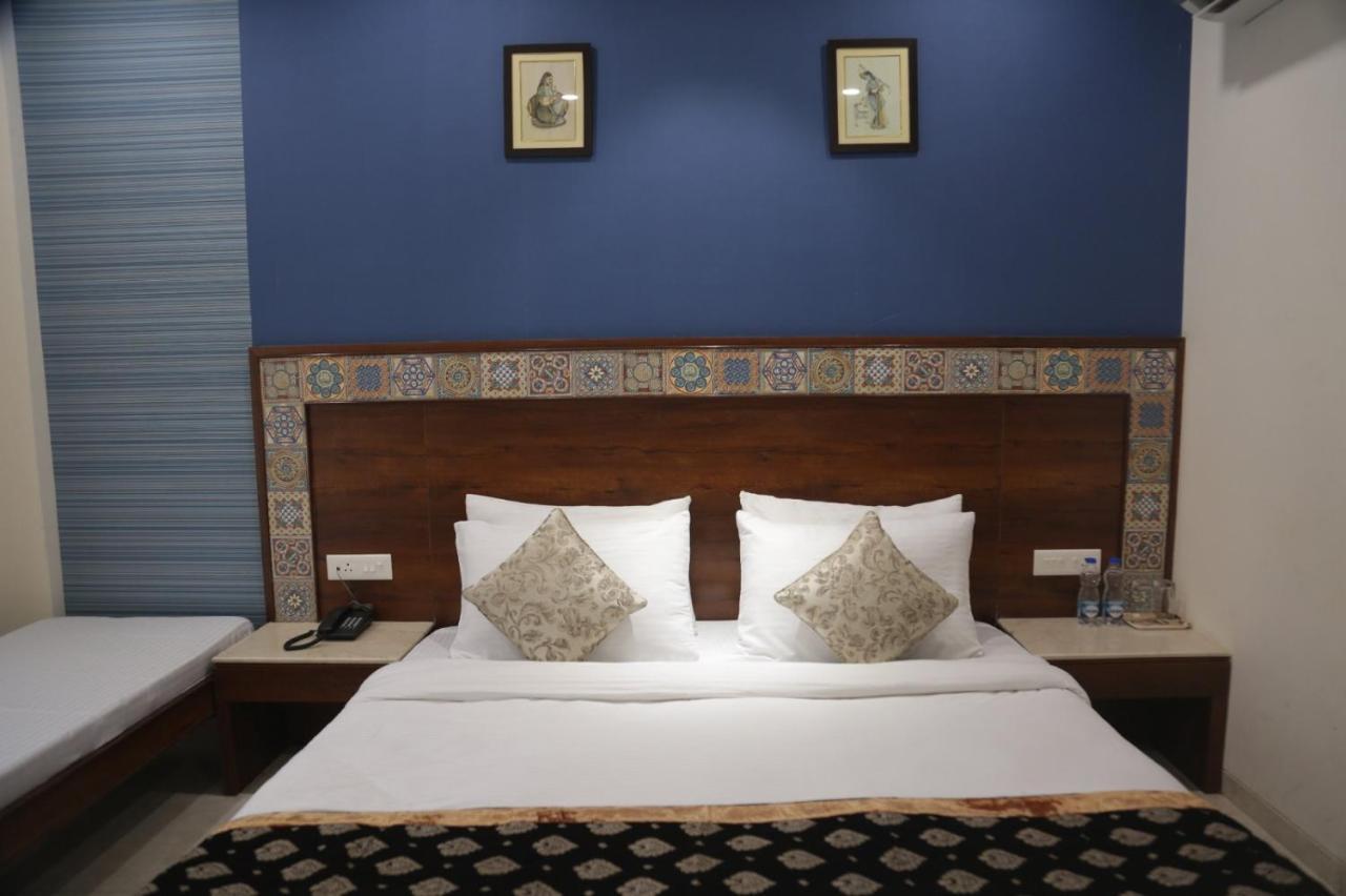 Executive Club Hotel Bareilly Eksteriør billede