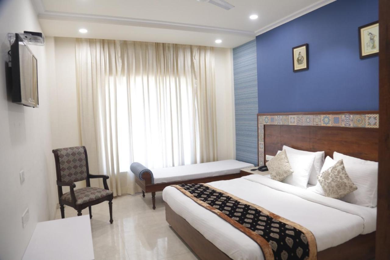 Executive Club Hotel Bareilly Eksteriør billede